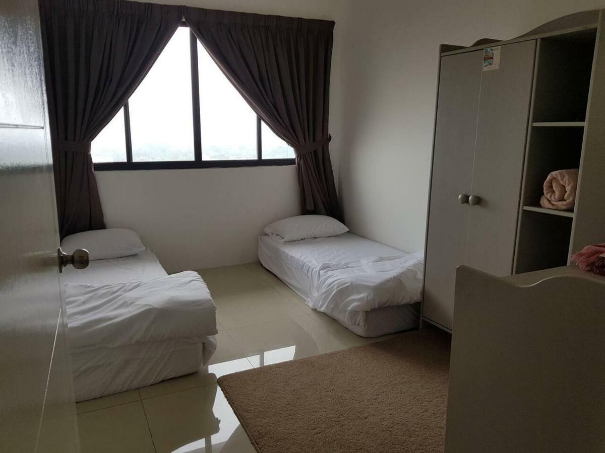 The Executive Seaview 2 At Icon Residence クアラ・トレンガヌ エクステリア 写真